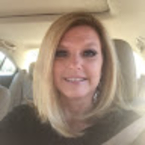 Meet your Posher, Lacey - Picture 1 of 1